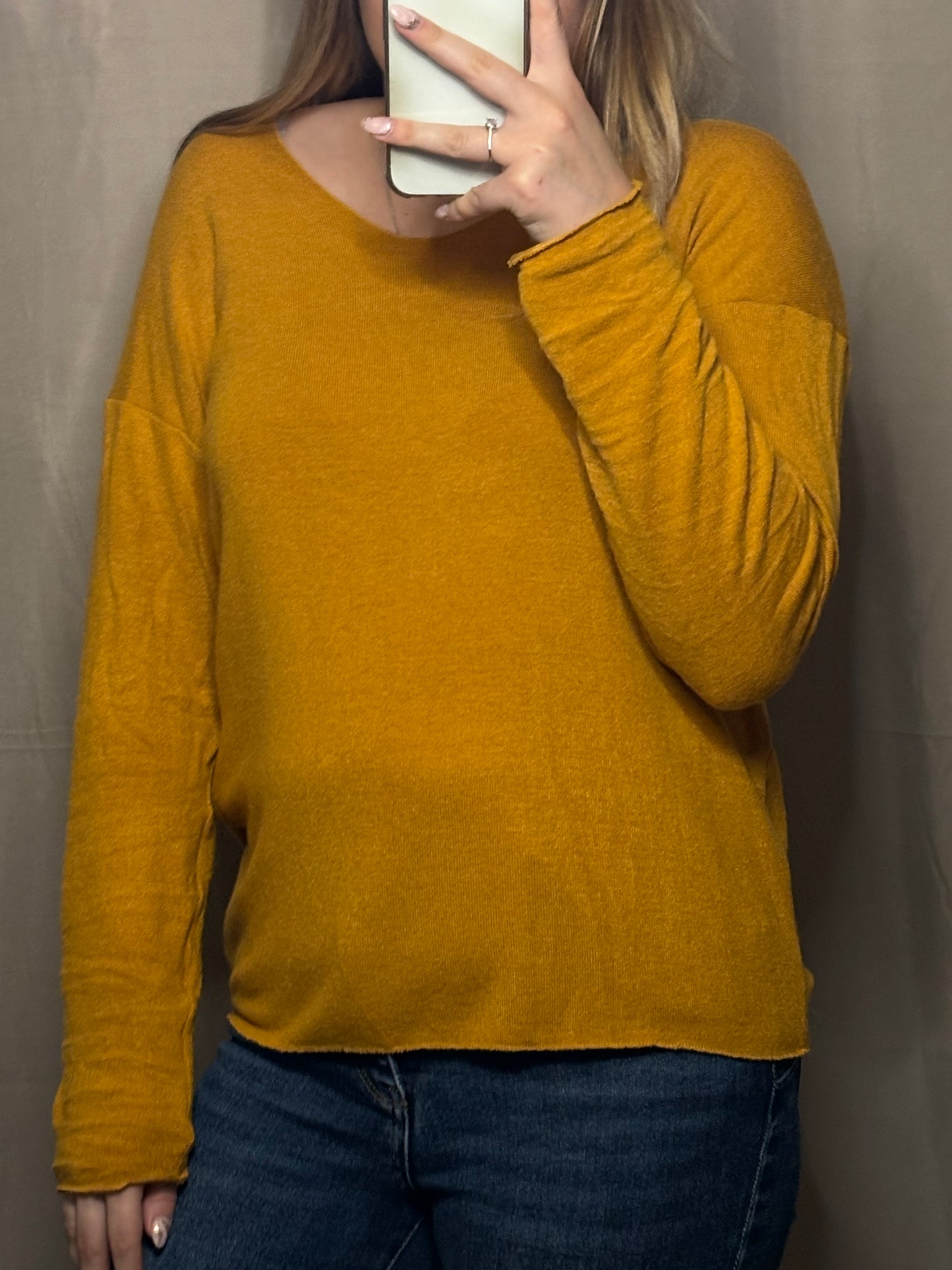 Pull léger moutarde