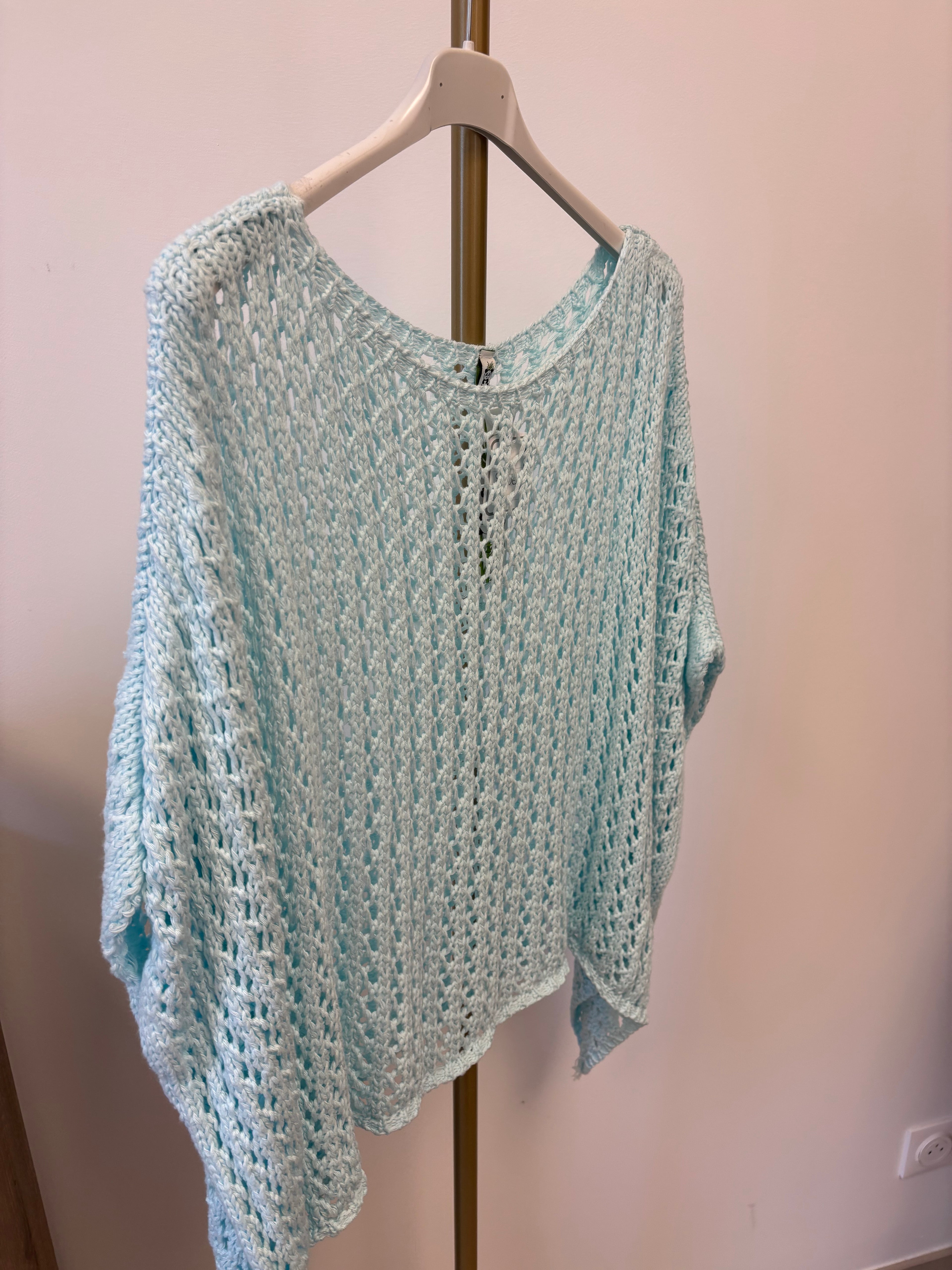 Top ample stylo poncho à crochet