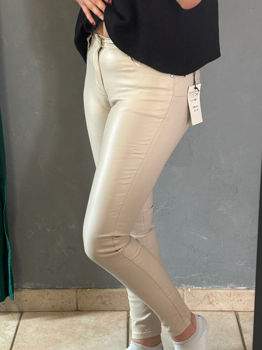 Jean similicuir ivoire