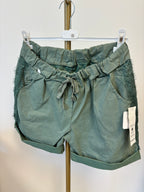 Short magique dentelle