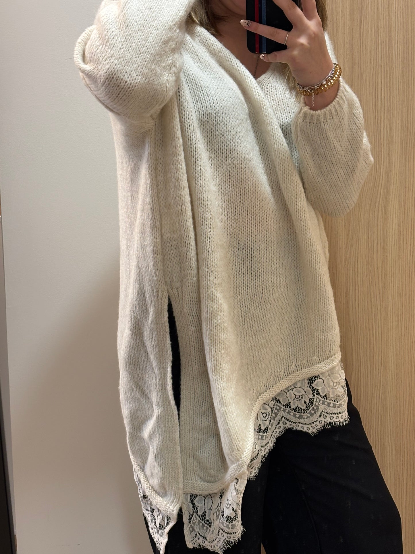 pull dentelle asymétrique (plusieurs coloris)