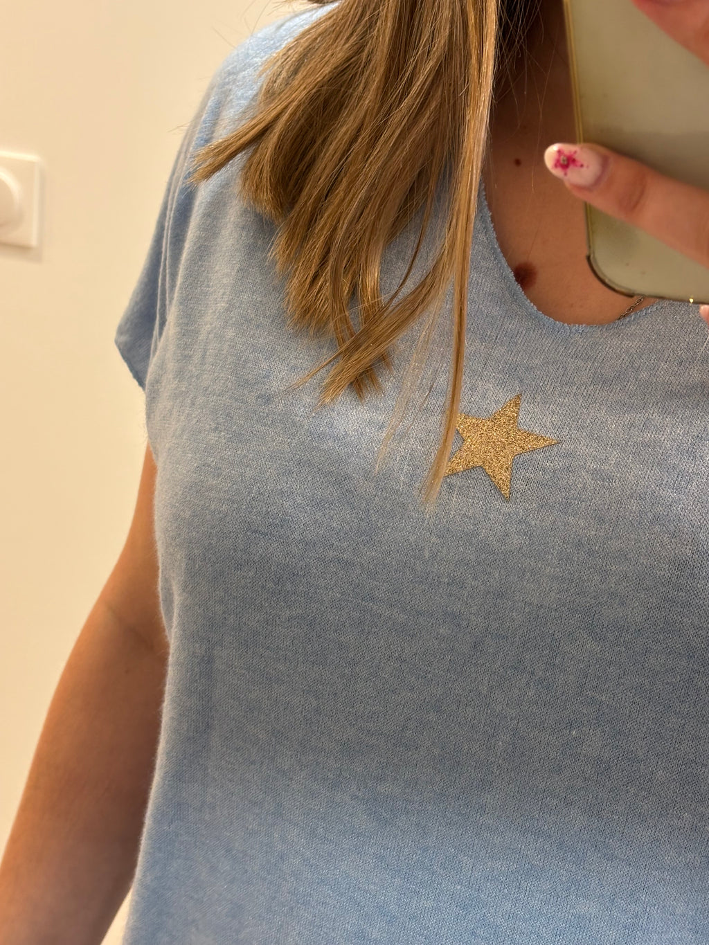 Tee-shirt Étoile – L’indispensable lumineux de l’été ☀️