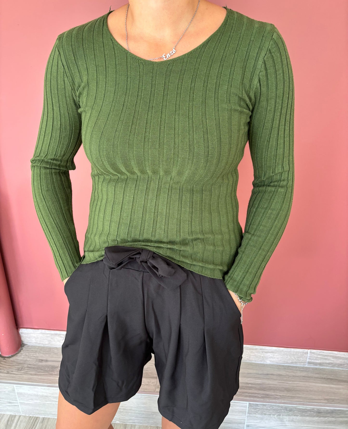 pull léger col V ( plusieurs coloris)