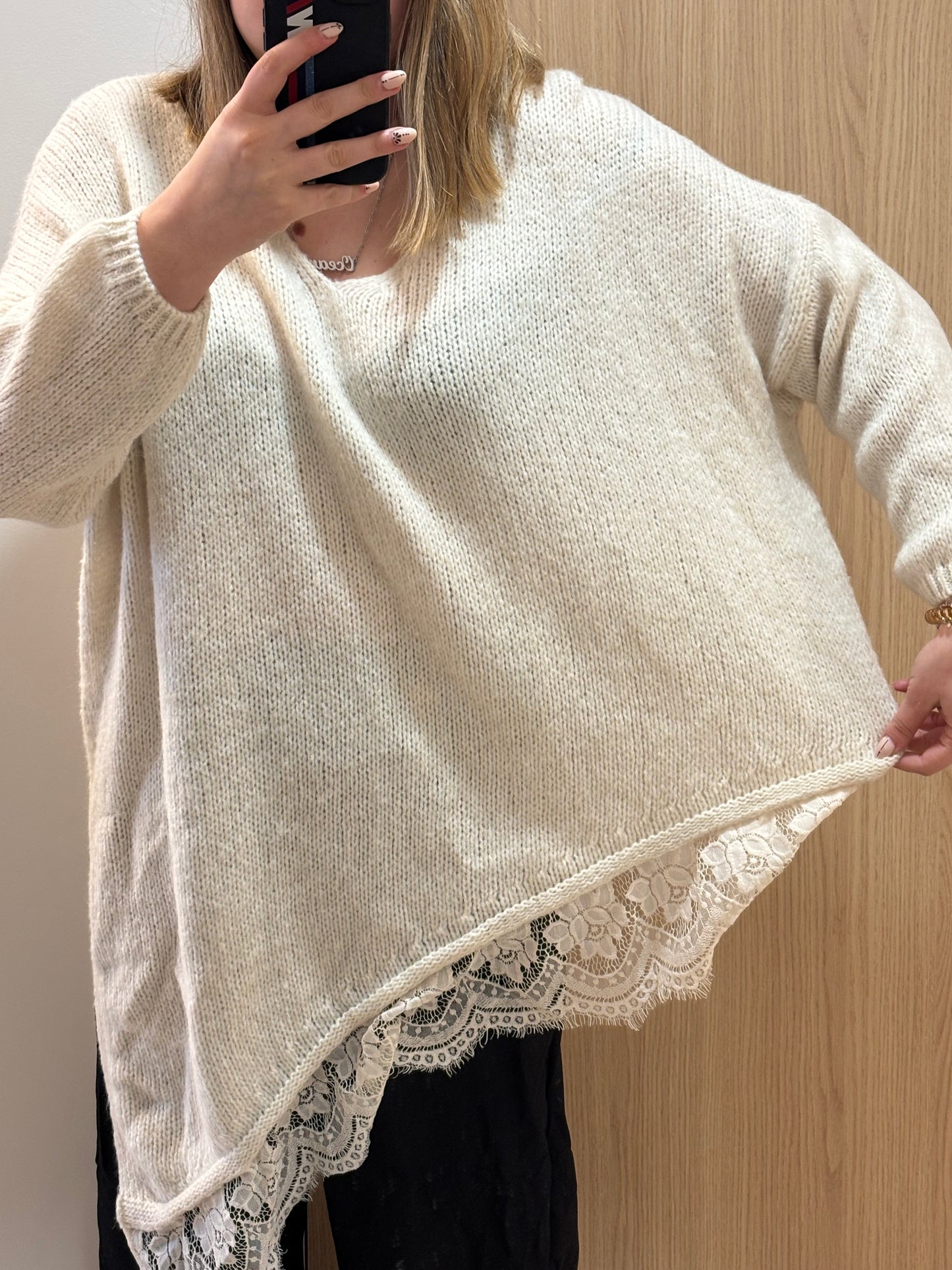 pull dentelle asymétrique (plusieurs coloris)