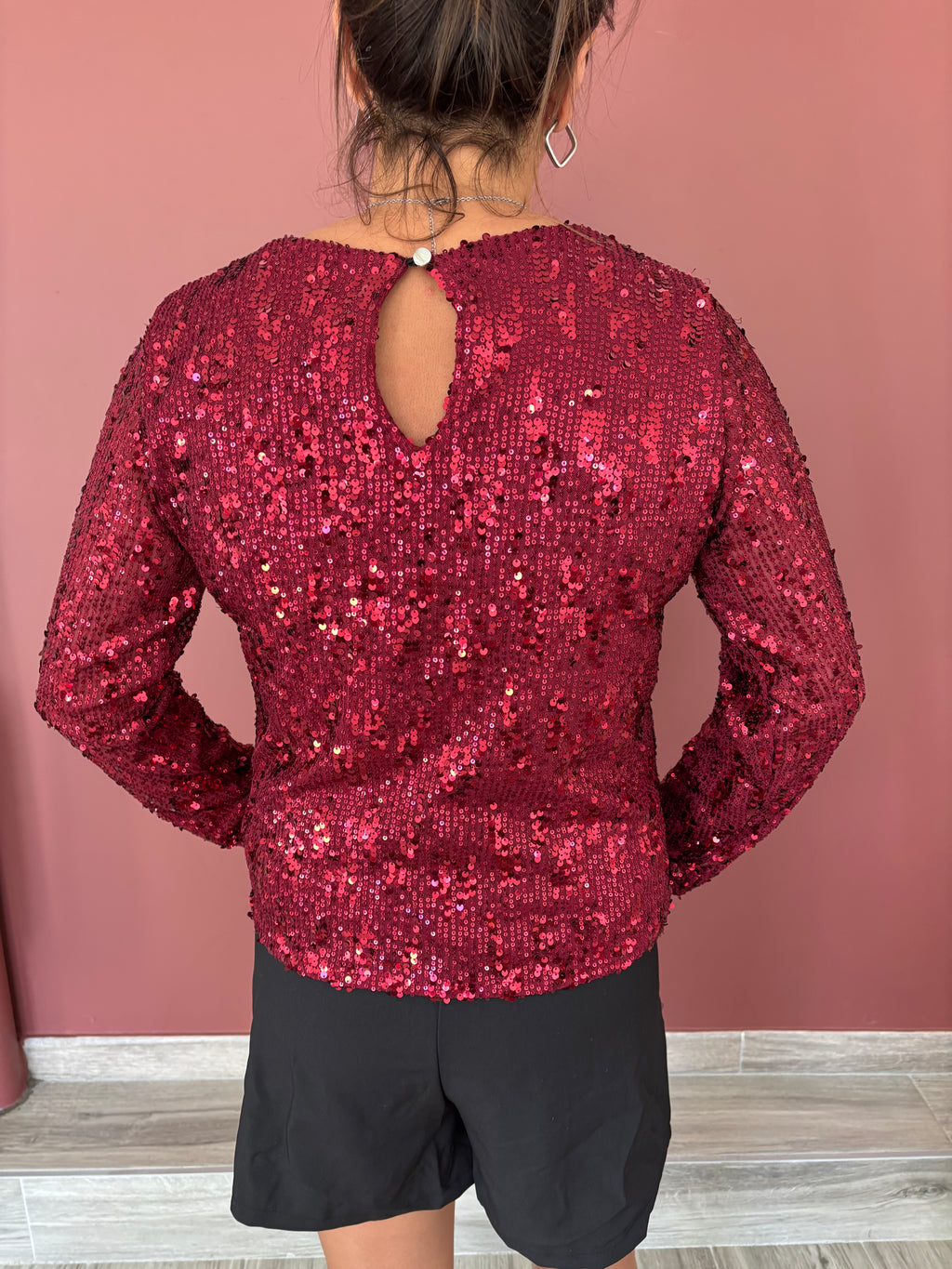 Blouse à paillettes bordeaux
