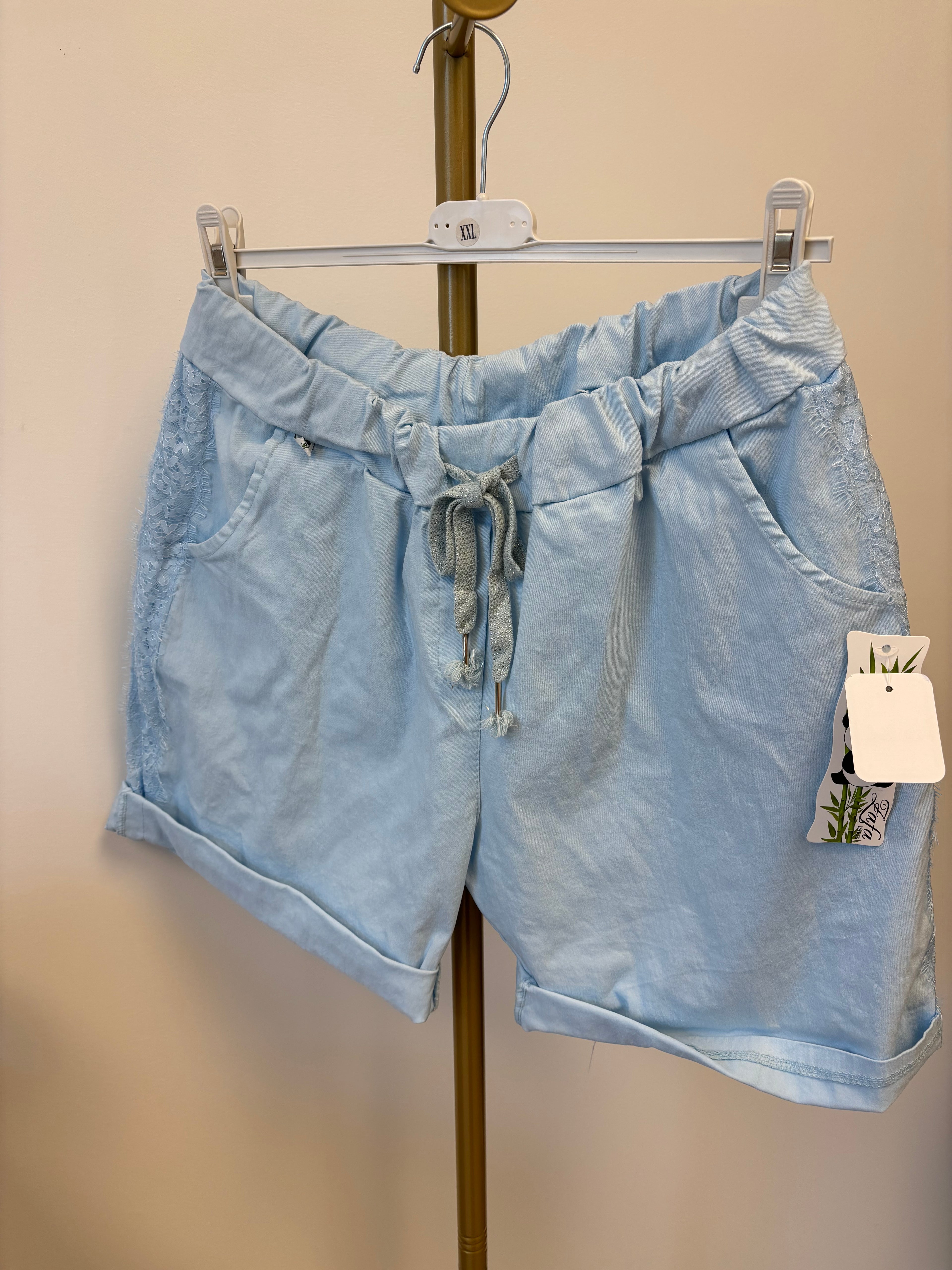 Short magique dentelle